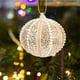 thumbnail image 1 of Adorno colgante de espuma para árbol de Navidad con perlas - Decoración colgante de 8 cm en blanco, rosa, rojo, azul, dorado - 1 pieza de decoración navideña, 1 of 7