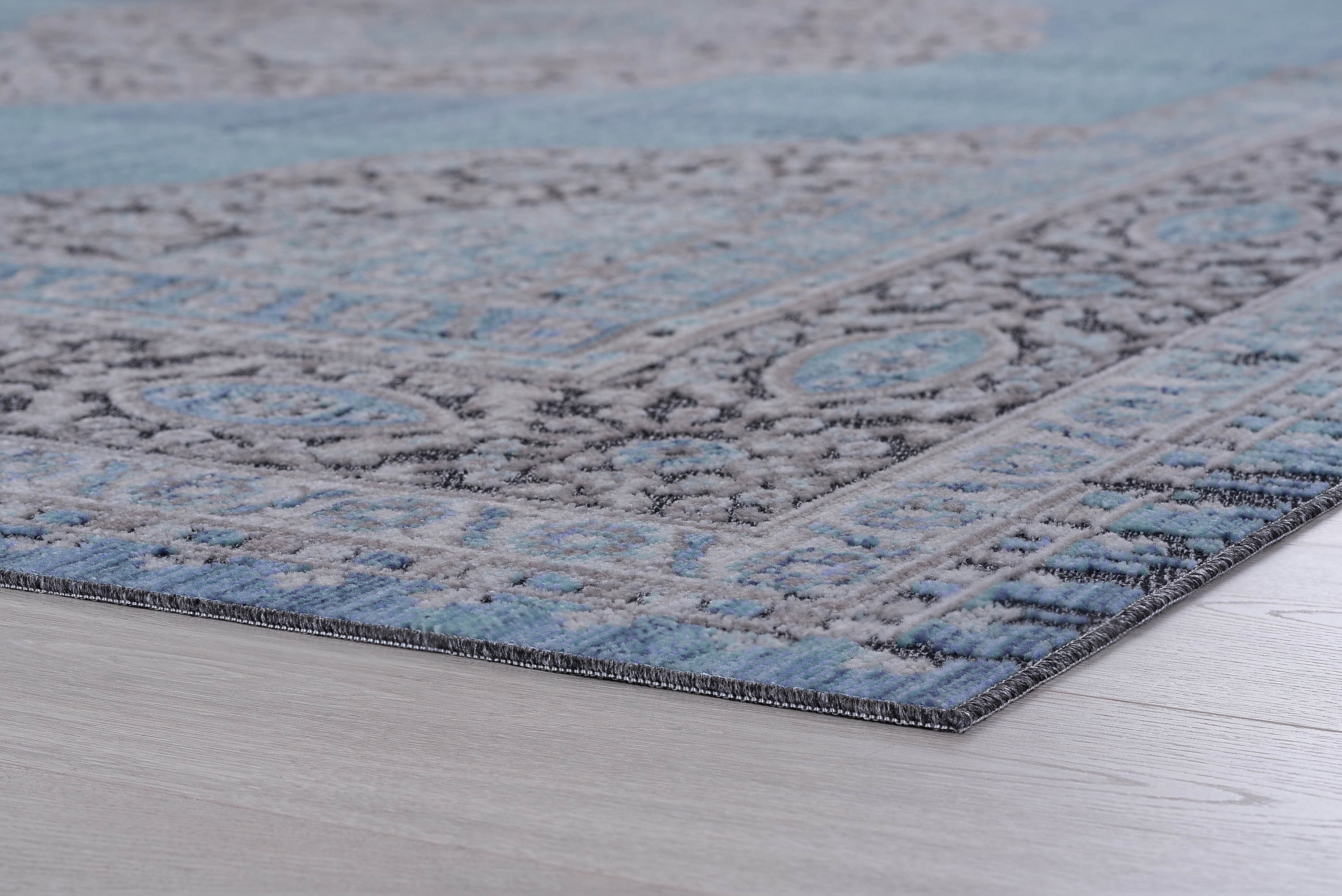 Traditional 8x10 Area Rug (7'10'' x 10'3'') Medallion Aqua, Cream Living Room Easy to Clean