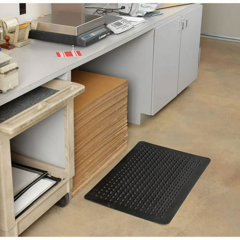 Genuine Joe Flex Step Rubber Anti-Fatigue Mats - Warehouse - 60 Genuine Joe Flex Step Rubber Anti-Fatigue Mats - Warehouse - 60
