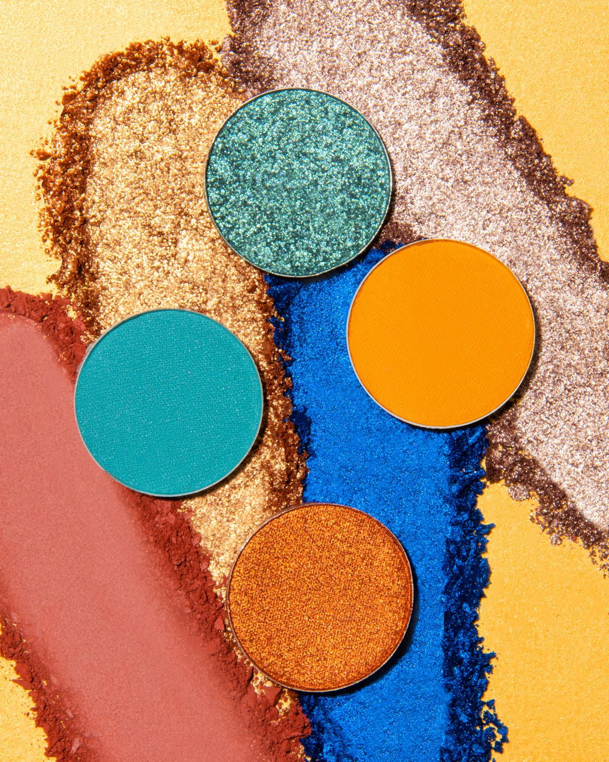 LUNA MAGIC Matte and Shimmer 9 Colors Eyeshadow Palette, Cosmopolitan