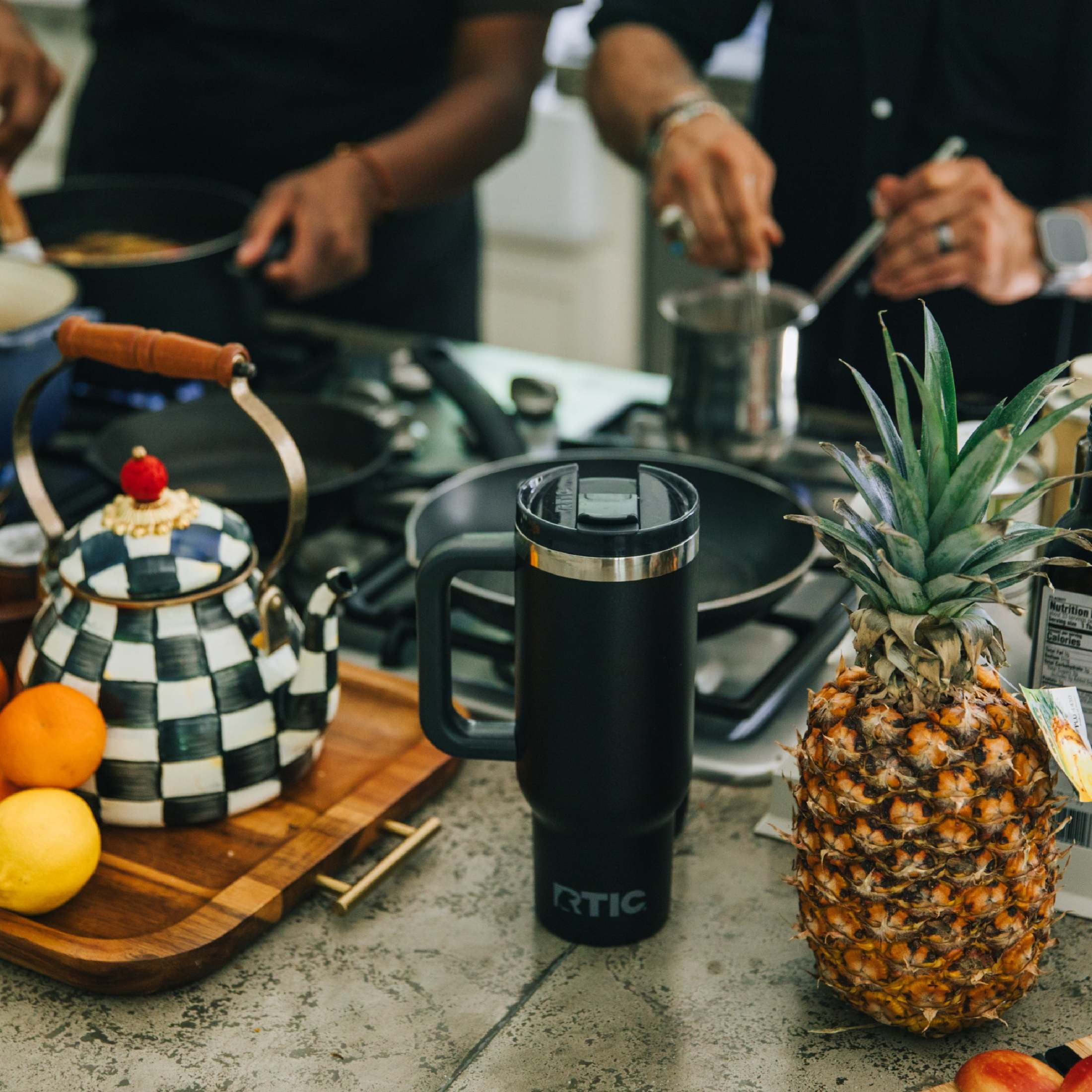 新品FACT Thumb CURRY O RAMA Tee ネイビー⁄L CURRY O RAMA Tee