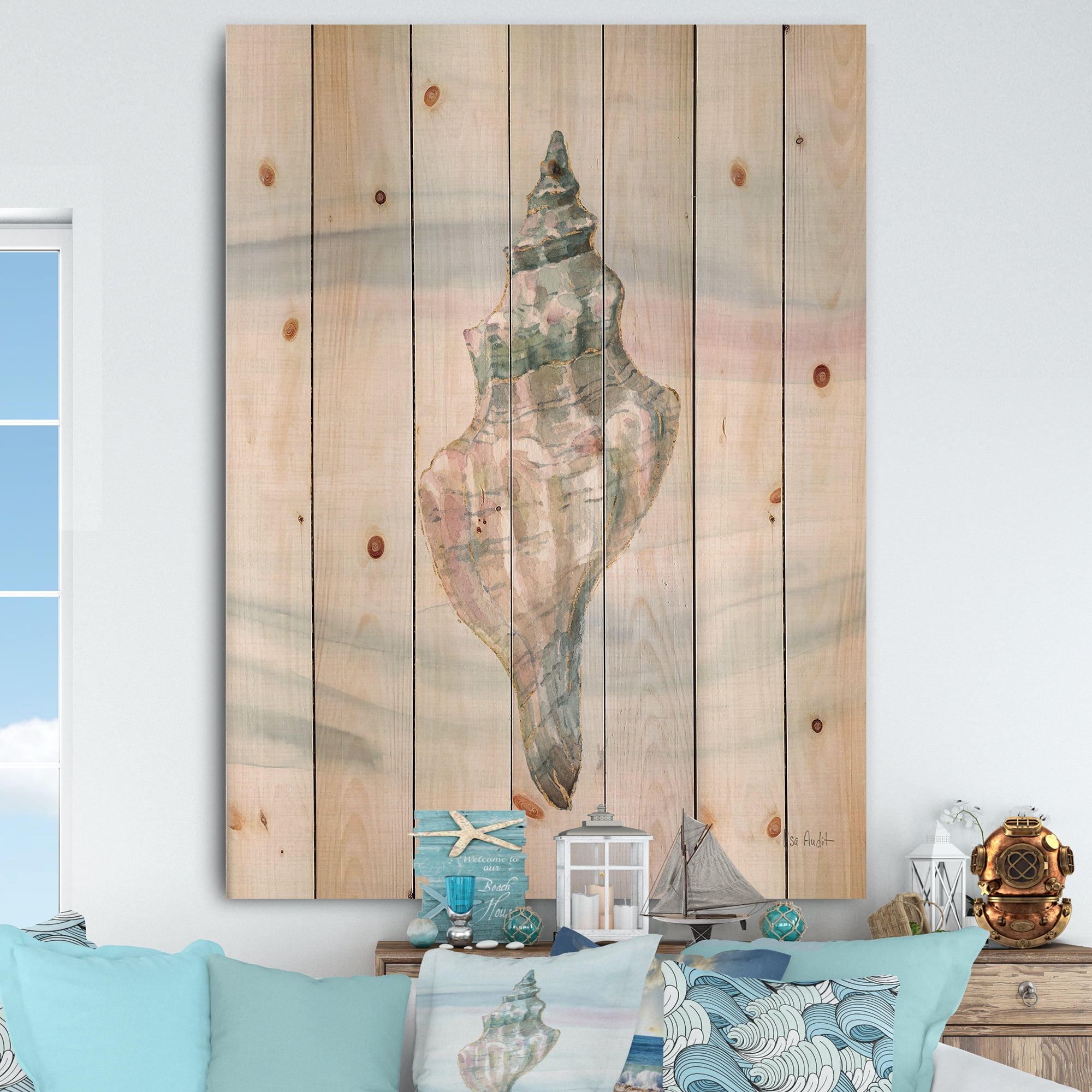Designart 'Ocean Metallic Conch' Lake House Print on Natural Pine Wood