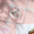 thumbnail image 4 of Mini Kalimba de 8 Notas con Diseño en Forma de Corazón, Hecho de Acrílico Transparente, Ideal para Músicos Principiantes y como Decoración Única, Incluye Cordón para Colgar., 4 of 7
