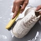 thumbnail image 1 of Cepillo de lavado de calzado largo de mango amarillo, cepillo de calzado de cerdas suaves, herramienta multifuncional para el hogar para lavar zapatos, no abrasivo, cepillo pequeño, cepillo de limpiez, 1 of 6