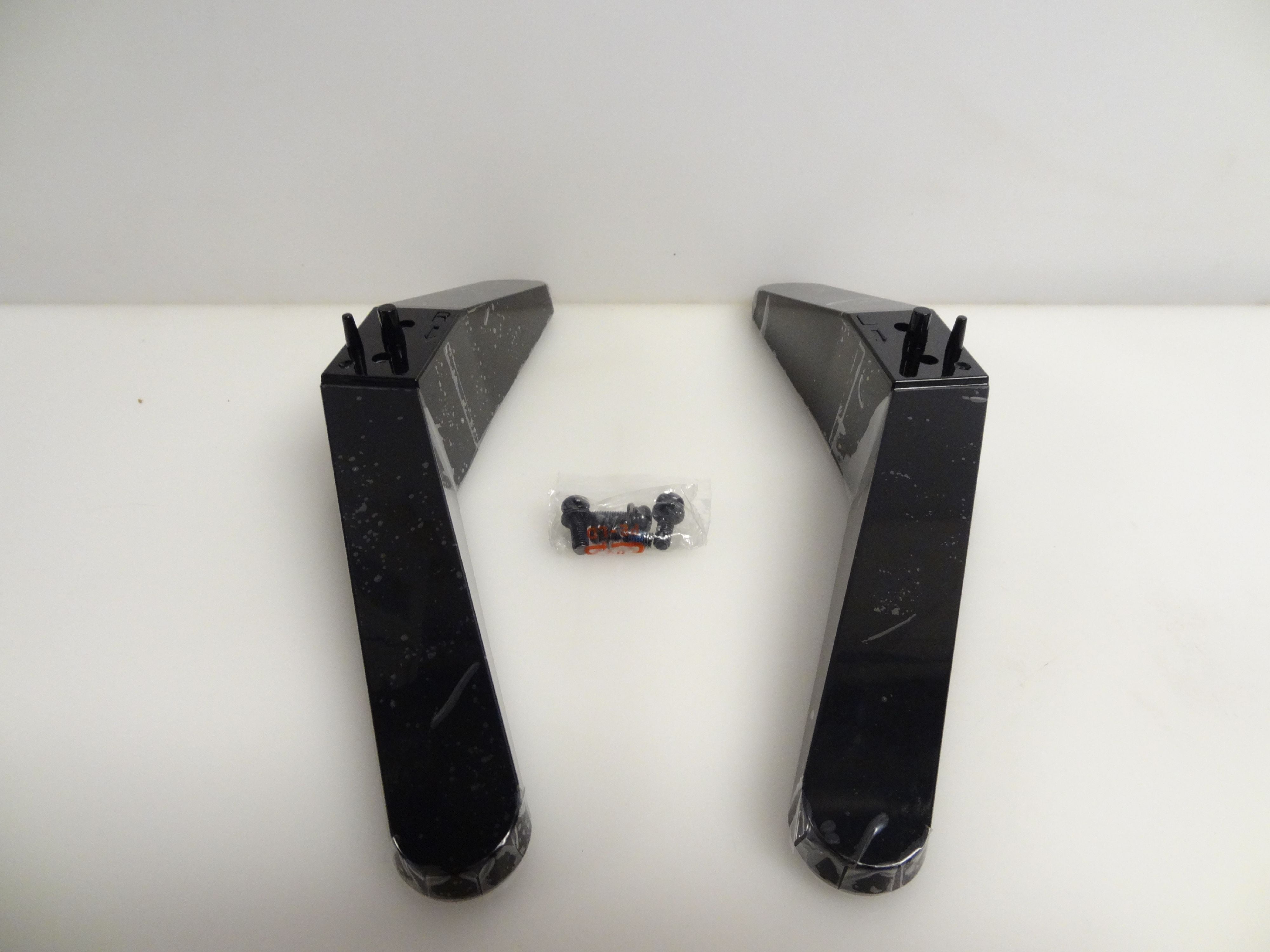 Toshiba 55L510U18 49L510U18 50A810U19 Stand Legs W/ScrewsNEW(68S56879