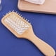 thumbnail image 4 of Cepillo de madera para desenredar el cabello para mujeres, hombres y niños, diseñado para todo tipo de cabello, 4 of 5