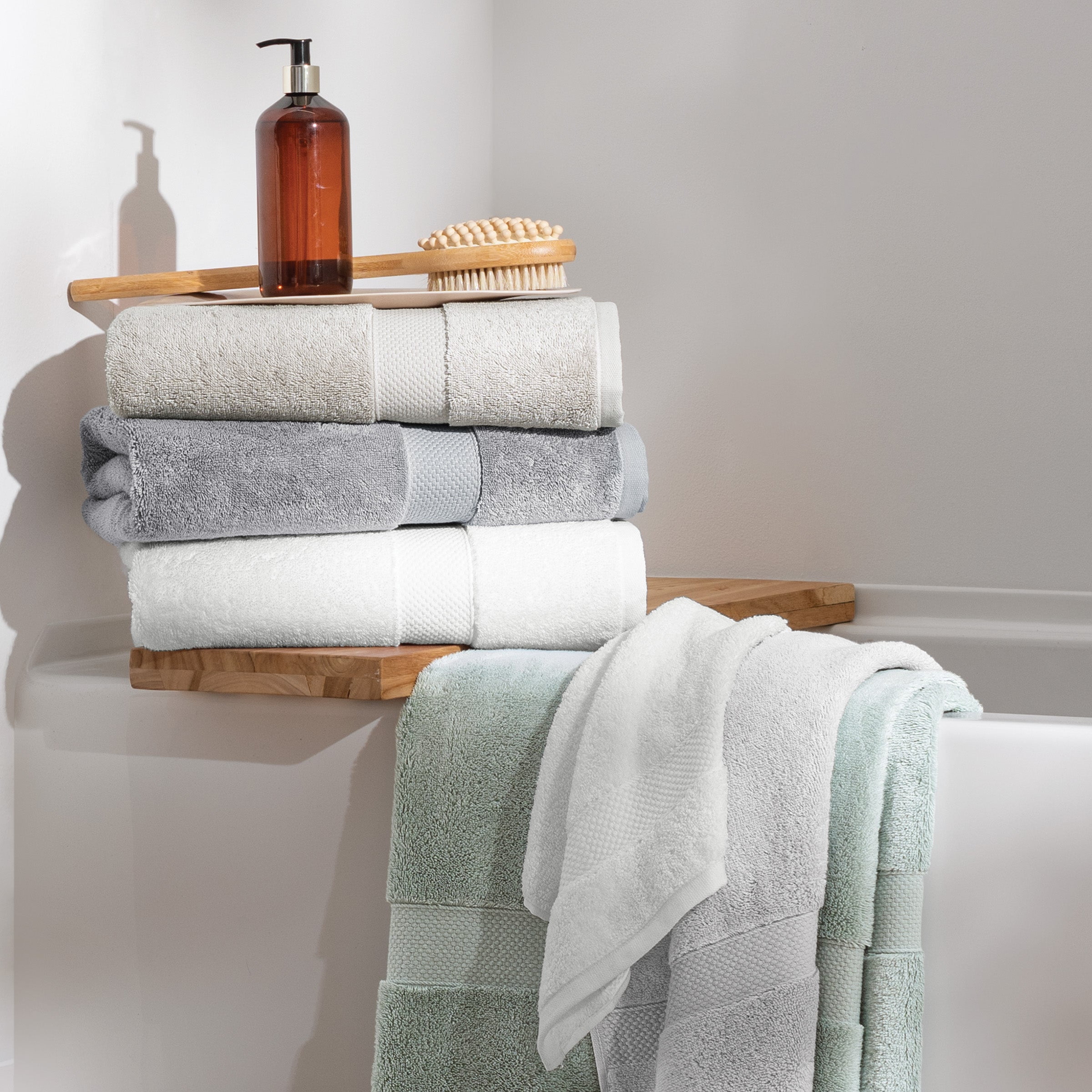 Aston & Arden Egyptian Cotton Bath Towels (2 Pack), 30x54, Jaquard Border, Blue
