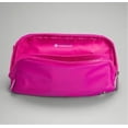 thumbnail image 4 of Riñonera Lululemon Everywhere, 1 L, jacquard apilado, color negro cereza, 4 of 4
