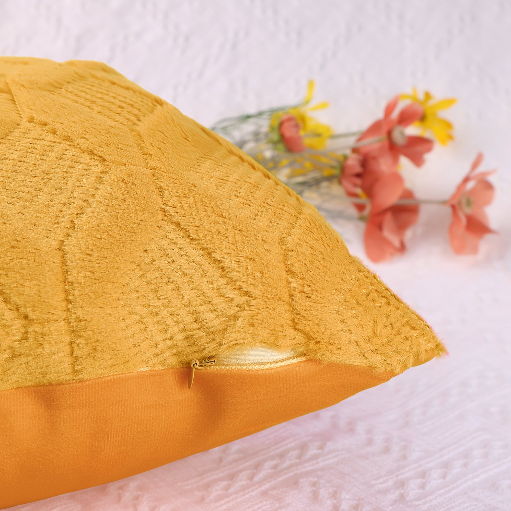 Unique Bargains 4 Pcs Solid Soft Short Plush Pillow Covers Home Decor Yellow 12" x 20"/18" x 18"