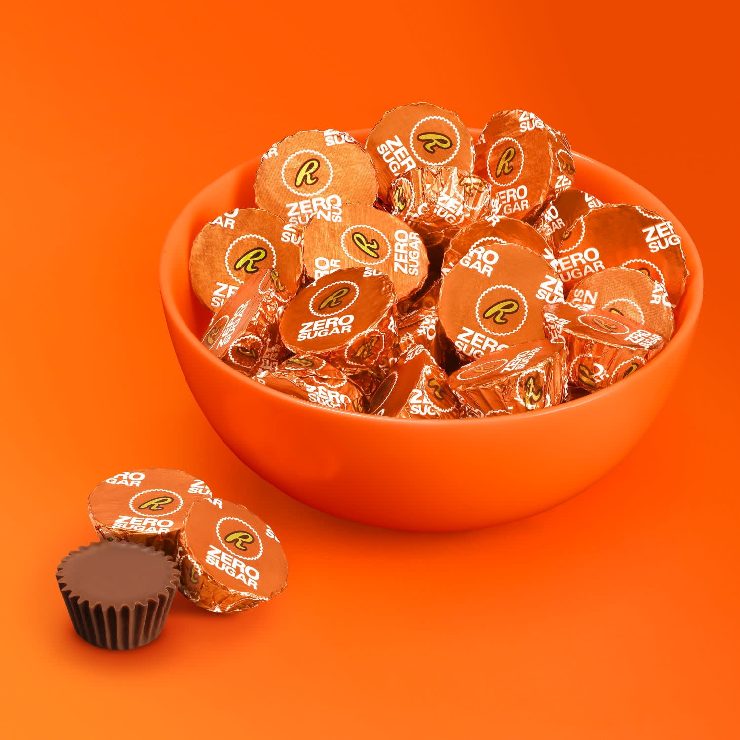 Reese's Zero Sugar Miniatures Chocolate Peanut Butter Cups Candy, Bag 5.1 oz