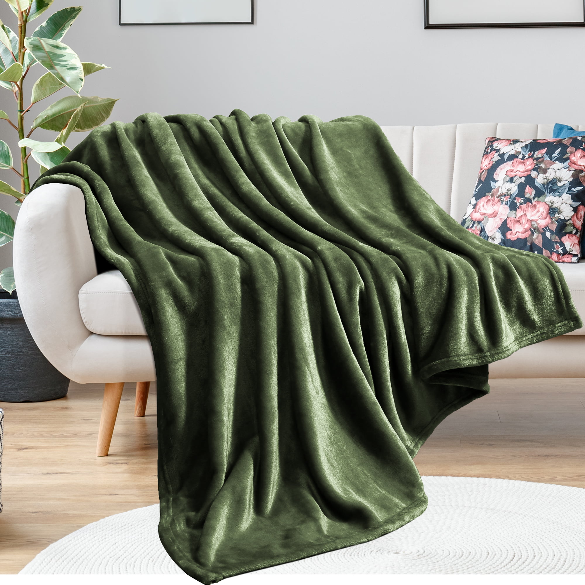 Flannel Fleece Blanket Soft Throw Blankets Fuzzy Plush Lightweight for  Couch Sofa Traveling, 50 x 60 inches, Army Green