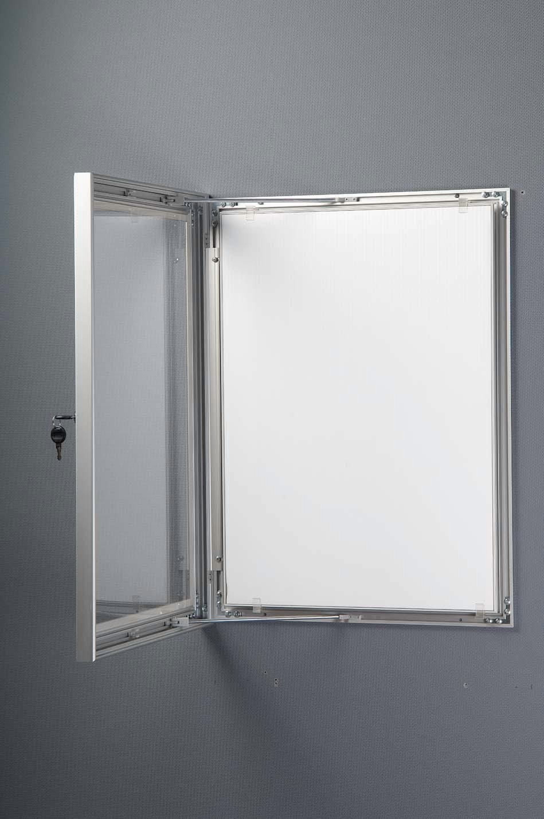 SECO Lockable Indoor/Outdoor Poster Frame Case, Silver, 24 x 36"