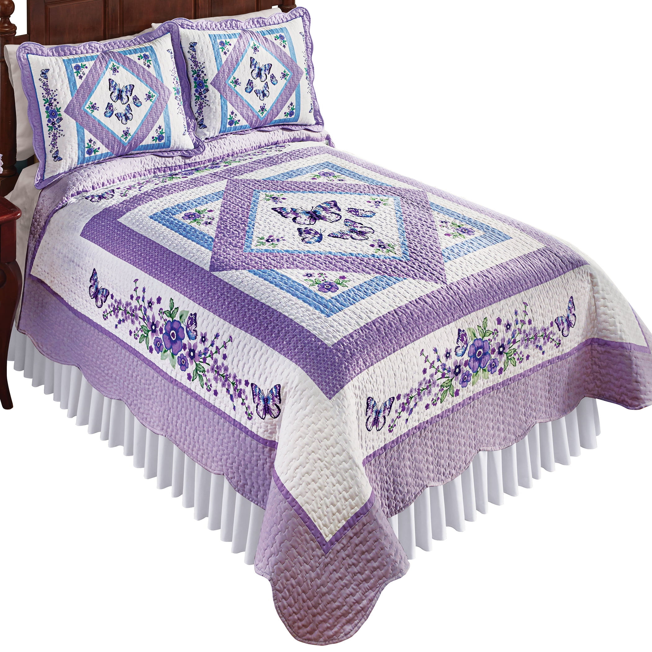 Floral Diamond and Stripes Patchwork Quilt to Instantly Add a Touch of Elegance 