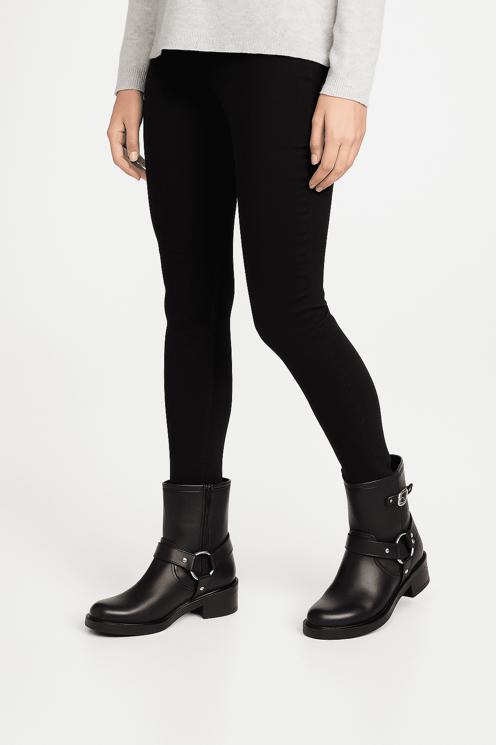 Nine West Cearlz3 Black Leather Zip Closure Chain Detailed Leather