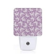 thumbnail image 1 of Balery Purple Butterflies Floral Luz Nocturna LED con Sensor Automático, Enchufe con Sensor Crepuscular, Luz Suave de 0.5W para Dormitorio, Pasillo, Baño-EU, 1 of 7