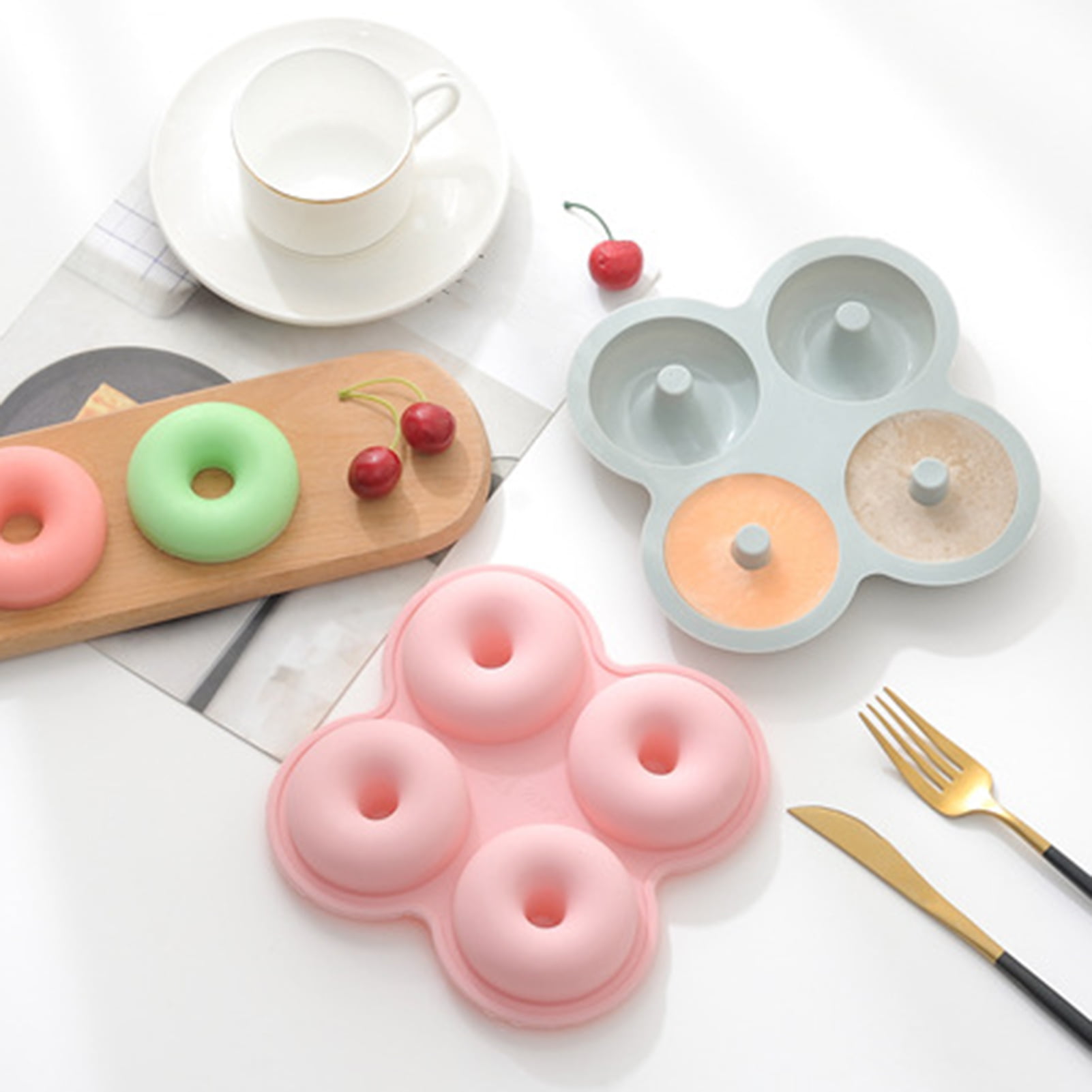 NOGIS Full Size Silicone Donut Mold - 4 inch Big Size Silicone Doughnut Pan  Set, Non-Stick, Justout! Heat Resistant, BPA Free and Dishwasher Safe, for  Donut Cake Biscuit Bagels (3 Pcs) 