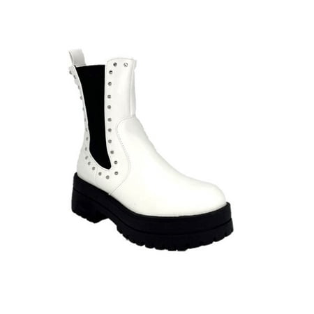 

Nanette platform boots by Liliana shoes