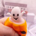 thumbnail image 4 of 3 piezas de juguete fantasma de calabaza, taza de descompresión, juguetes sensoriales para inquietos, juguete para aliviar el estrés para niños y adultos, juguete divertido y complicado para apretar, regalo para Pascua, Navidad y cumpleaños, color aleatorio JM, 4 of 6
