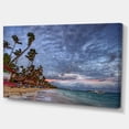 thumbnail image 2 of Long Palmiers Courbés vers la Plage - Impression sur Toile, 2 of 4