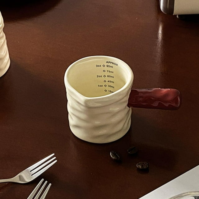 Feltree Graduated Coffee Small Milk Pot with Graduated Milk Canister Espressos Extraction Cup Delicate Ceramic Measuring Cup Milk Pot