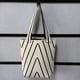 thumbnail image 1 of Zhuge Bolso de hombro tejido para mujer, bolso de mano tejido, bolso de mano tejido elegante para playa de verano, bolsos de hombro de 7,87 x 0,78 x 11,81 pulgadas (blanco), 1 of 5