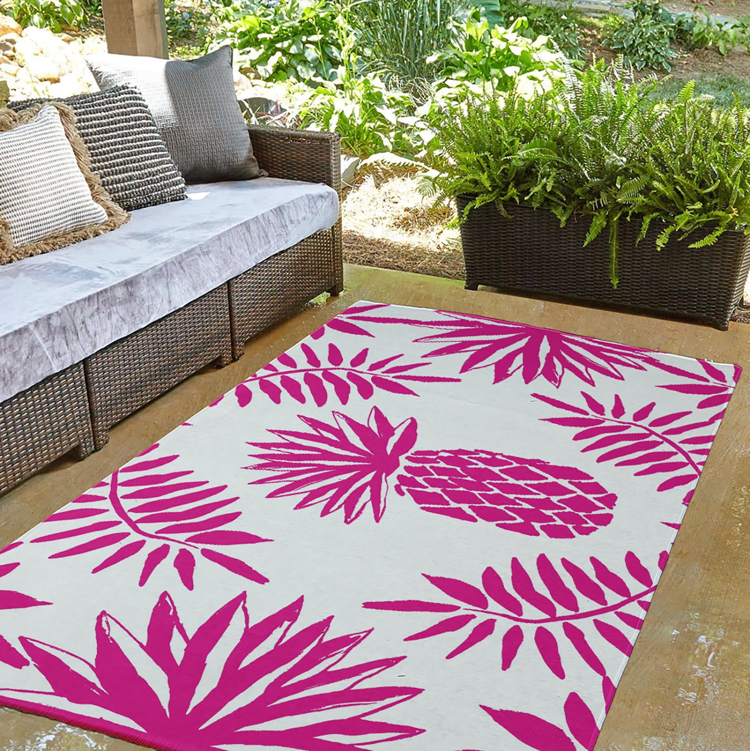 Simply Daisy 3' x 5' Orchid Pineapple Leaves Spring Chenille Indoor/Outdoor Rug