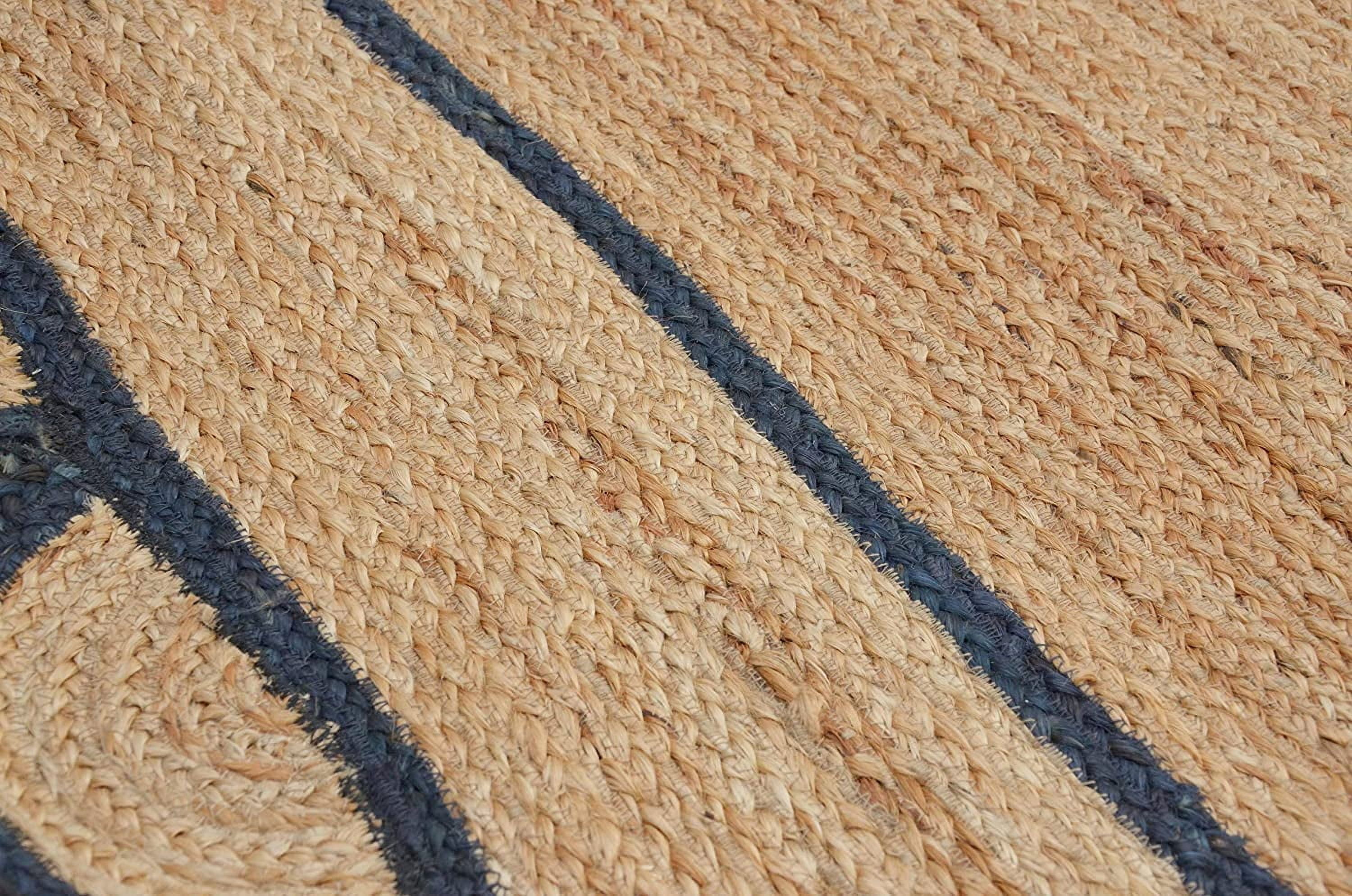 KLAVATE Natural Jute Hand Braided Scalloped Area Rug