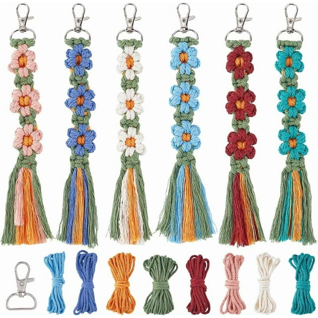 6 juegos de kits para hacer llaveros, kit de llavero de macramé, llavero de flor de margarita con instrucciones, llaveros con borlas bohemias, kits de macramé con flores.