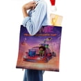 thumbnail image 4 of Dreamworks Home Bolso de tela con estampado de lienzo para mujer, bolsa de compras reutilizable y estética, con cremallera interior, regalo para mujer, 35 × 40 cm., 4 of 6
