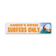 thumbnail image 1 of Letrero de metal con texto "Girl Surfers Only" (Sólo chicas surfistas) Tamaño: 4 x 16 pulgadas, 1 of 4