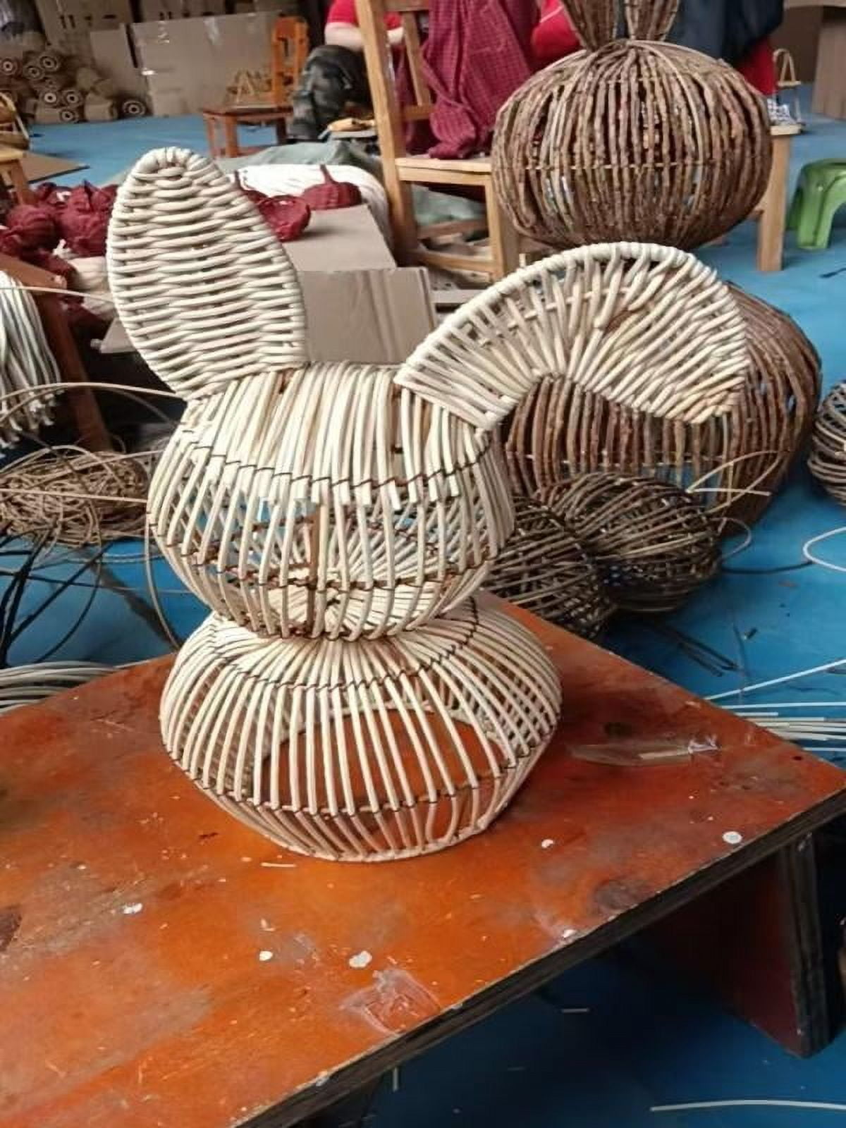 Easter Handwoven Natural Rattan Bunny Basket, Decorative Woven Basket for Easter Holiday Decor - Pastoral Chic Style Perfect for Spring, Easter Egg Hunts, and Seasonal Decor