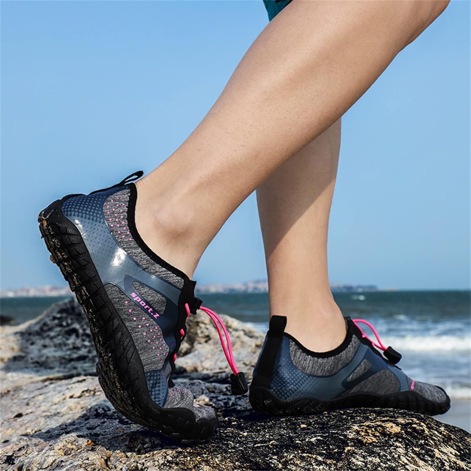 Outdoor Creek Tracing Shoes for Men and Women Beach Shoes for Women Anti slip Swimming Shoes for Water and Land Amphibious Fishing Shoes Anti cutting Road Wading Shoes
