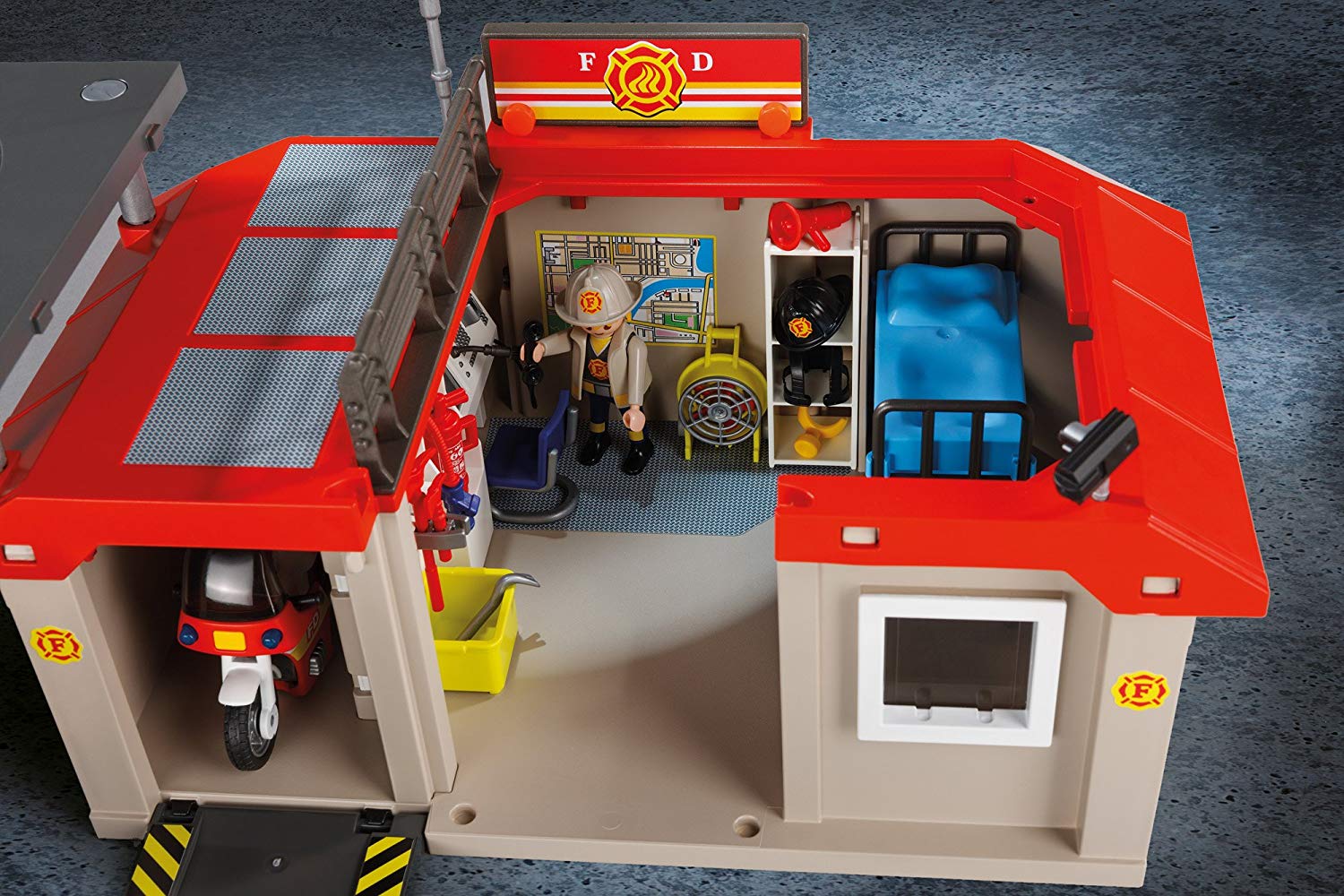 PLAYMOBIL Take Along Fire Station - image 5 of 6