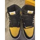 thumbnail image 3 of Size 9.5 - Jo r-dan 1 Retro OG High Yellow Toe, 3 of 5