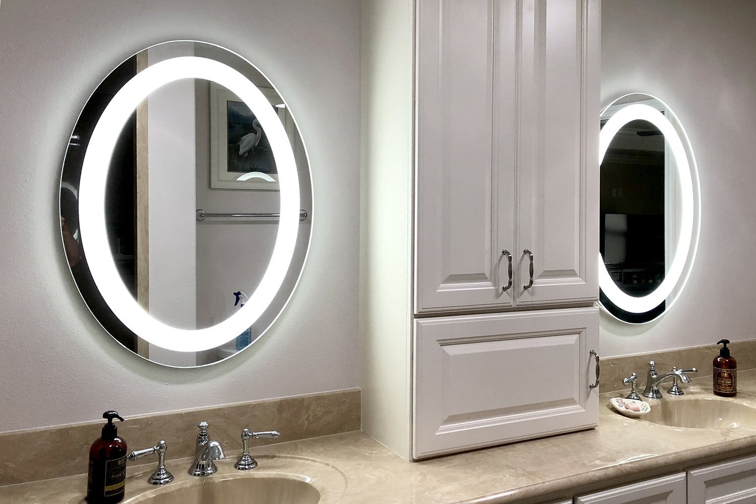 Front-Lighted LED Bathroom Vanity Mirror: 24