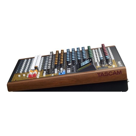 TASCAM Model 12 オールインワン・プロダクション・ミキサー/レコーダー