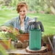 thumbnail image 4 of Regadera presurizada | Pulverizador de jardinería con modos de niebla fina y chorro | Botella transparente de 1,3 l | Gatillo con bloqueo para uso continuo, 4 of 6