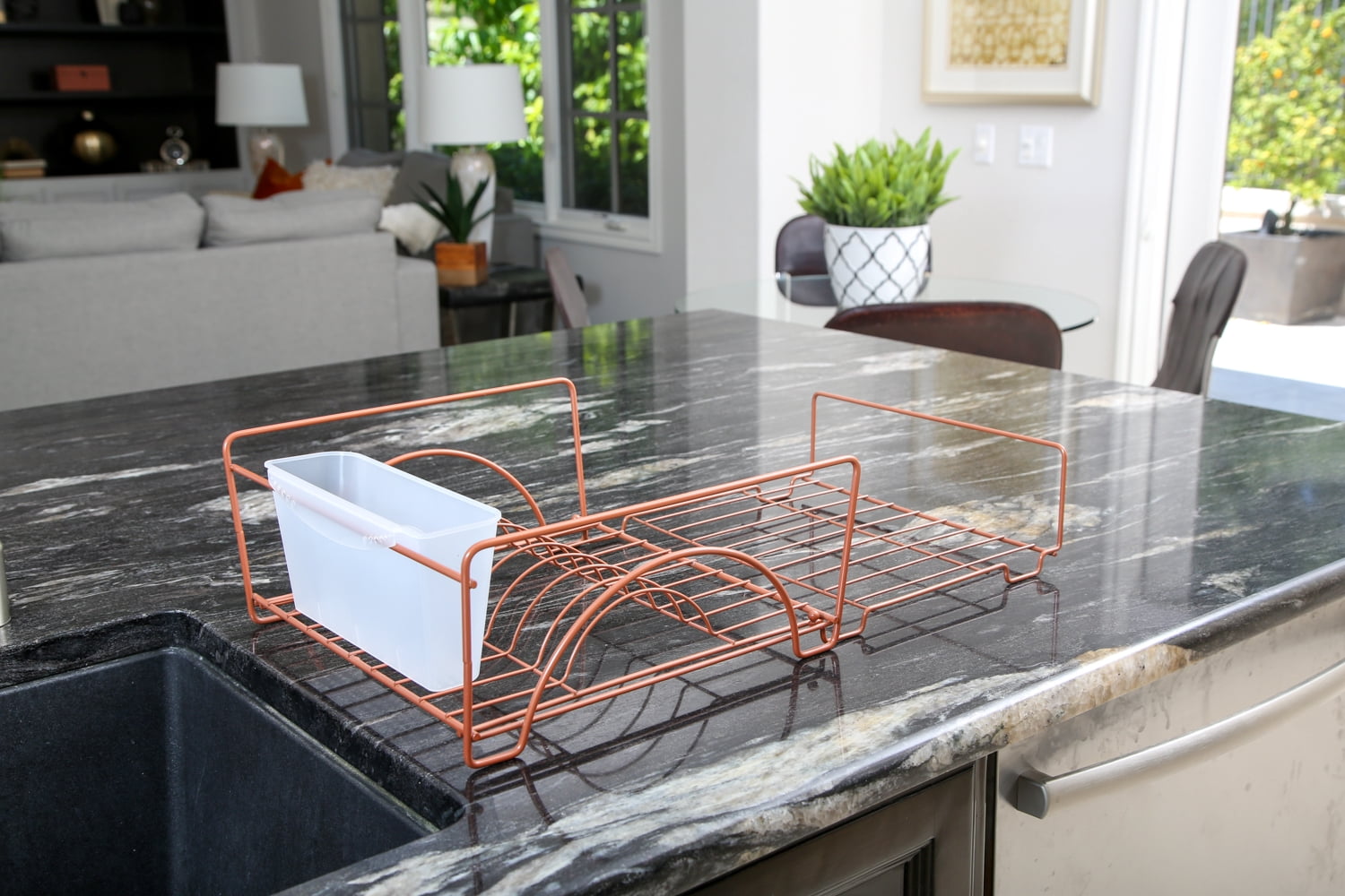 Smart Design Expandable Dish Drainer Drying Rack with Cutlery Cup - Steel Metal Wire - Fits in Standard Sinks - Dishes, Cups, Silverware Organization - Kitchen - 13.5 x 20.63 Inch - Rose Gold