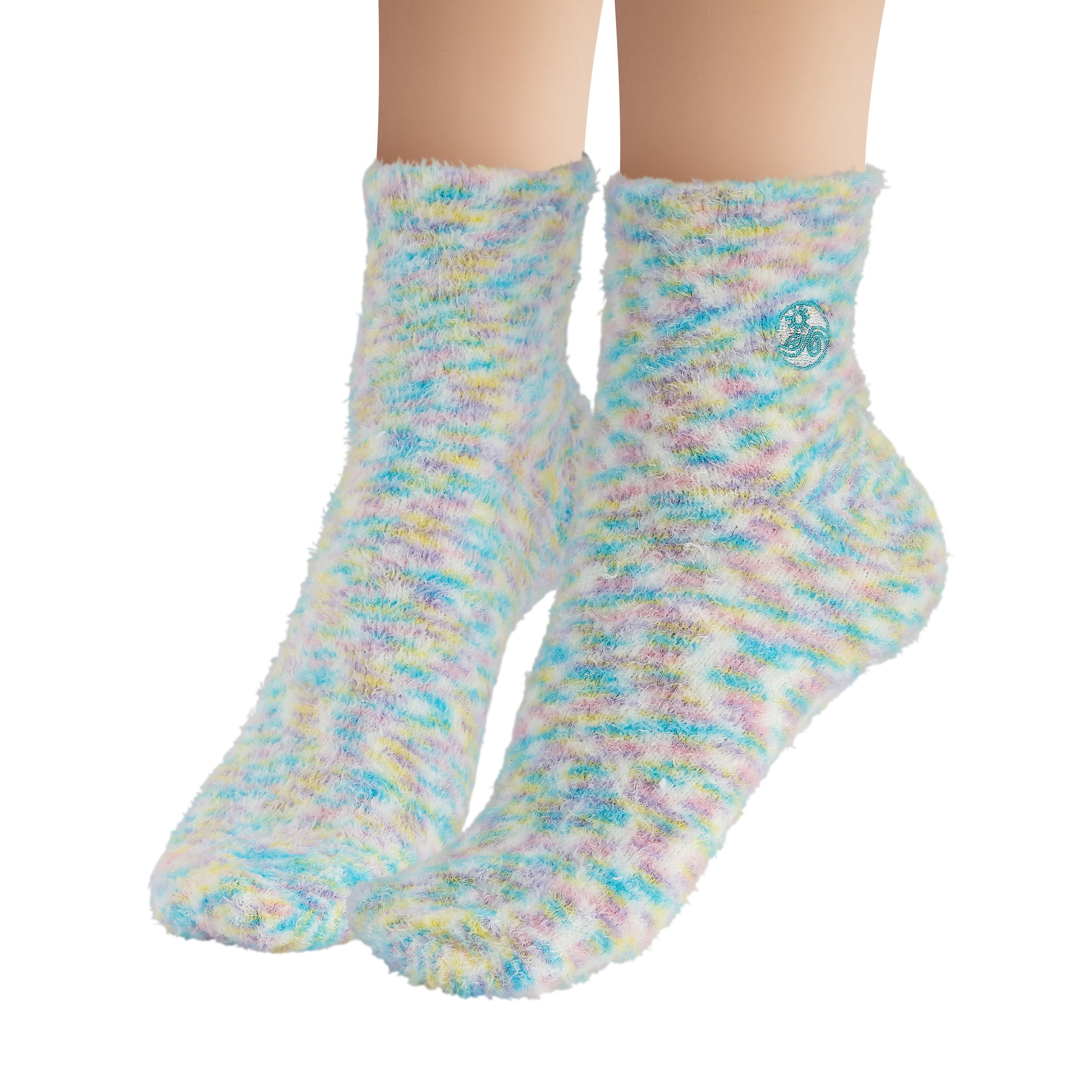 Earth Therapeutics Aloe Socks are Infused with Aloe Vera & Vitamin E; These Super Soft Socks Continually Moisturize Your feet. One Size