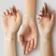 thumbnail image 4 of Base de maquillaje líquida Maybelline Fit Me Dewy + Smooth Fair Ivory, 4 of 8