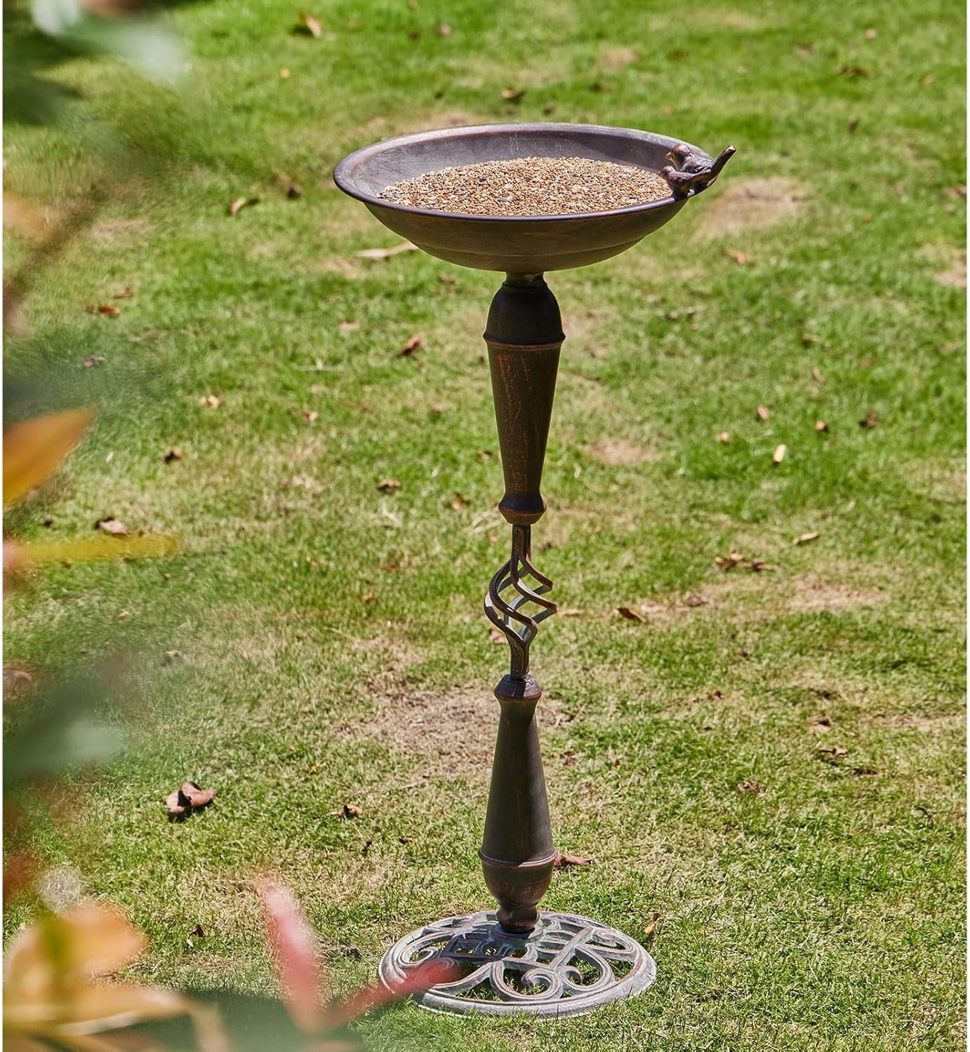 Cast Iron Pedestal Bird Bath，Metal Bird Bath for Outdoor，Vintage Metal Bird Bath Garden Decoration