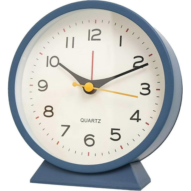 Reloj despertador analógico retro antiguo de 4,5 pulgadas, funciona con pilas, pequeño y silencioso reloj de noche de metal con función de luz, sin tictac, ideal para decorar el salón.