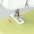 thumbnail image 3 of Máquina de coser Brother SM1704 de 17 puntadas con hilo de 6 piezas, 3 of 9
