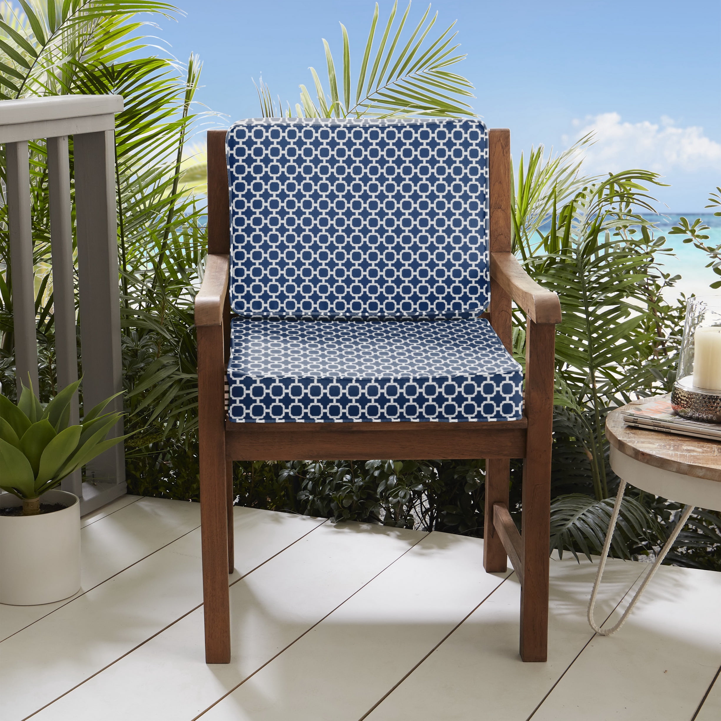 Sorra Home Navy Chainlink Indoor/Outdoor Deep Seating Cushion, Corded