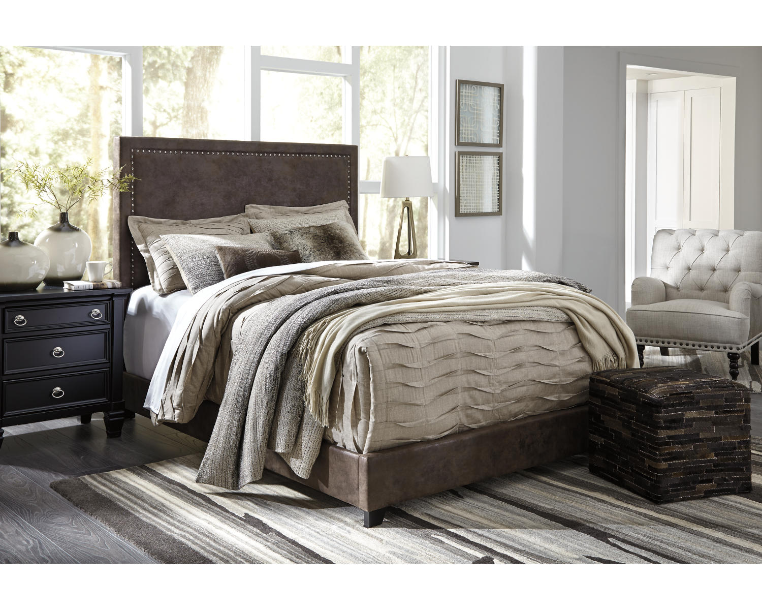Signature Design by Ashley Dolante Contemporary Faux Leather Upholstered Platform Bed, Queen, Brown - image 3 of 8