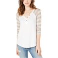 thumbnail image 1 of American Rag - Camiseta henley con mangas de ganchillo para mujer, color blanco, talla mediana American Rag henley, 1 of 2