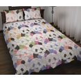 thumbnail image 1 of Colcha con estampado de panda de colores, 1 of 5