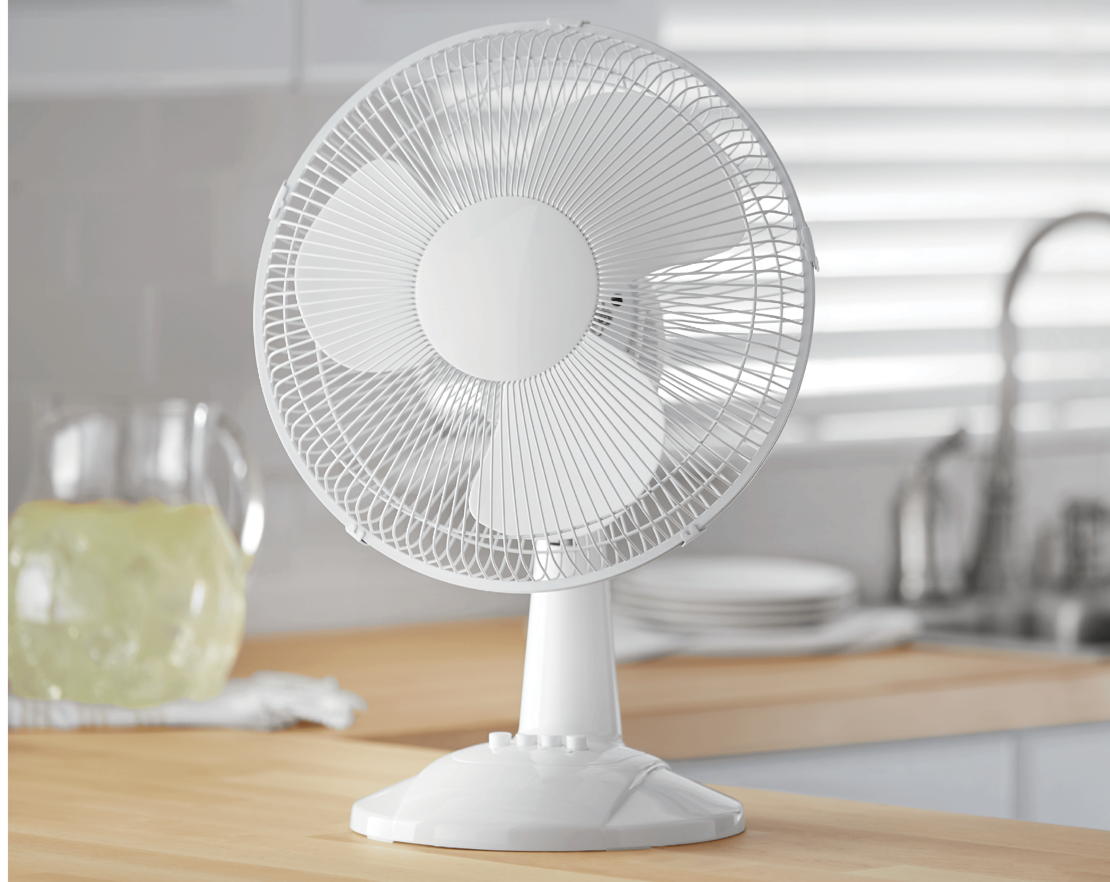 Mainstays 12" 3-Speed Oscillating Table Fan, FT30-8MBW, New, White - image 4 of 8
