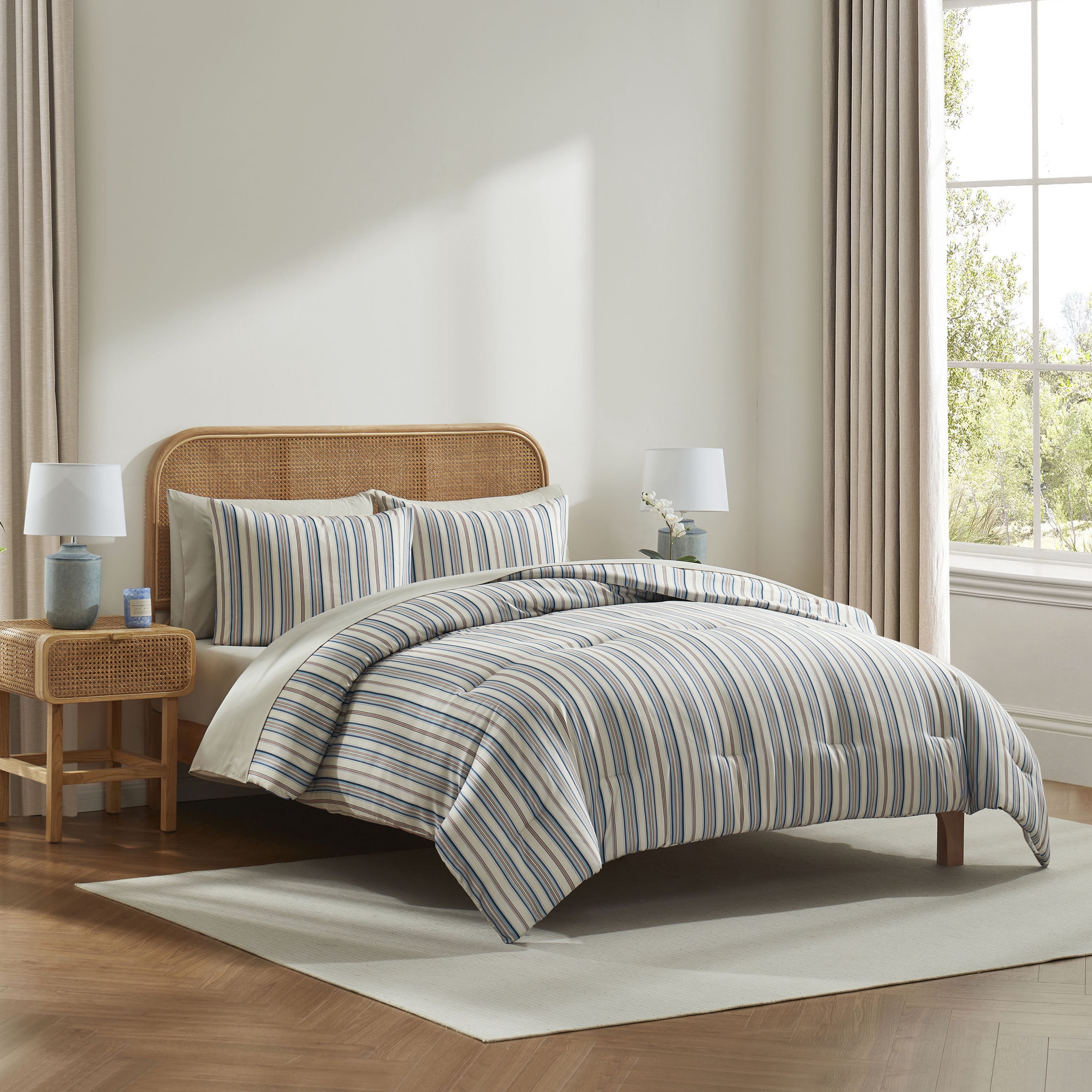 LammaLoe King Size Comforter Sets, 7 Piece Striped Bed in a Bag, Bedding Comforter Set with Sheets, Modern Bed Set, Off White