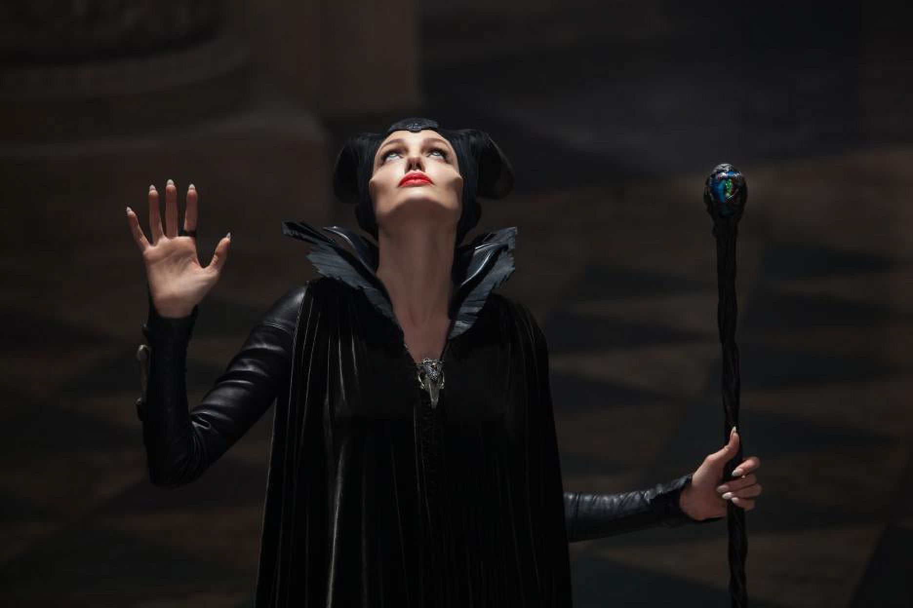 Maleficent (Blu-ray + DVD + Digital Code) - image 4 of 6
